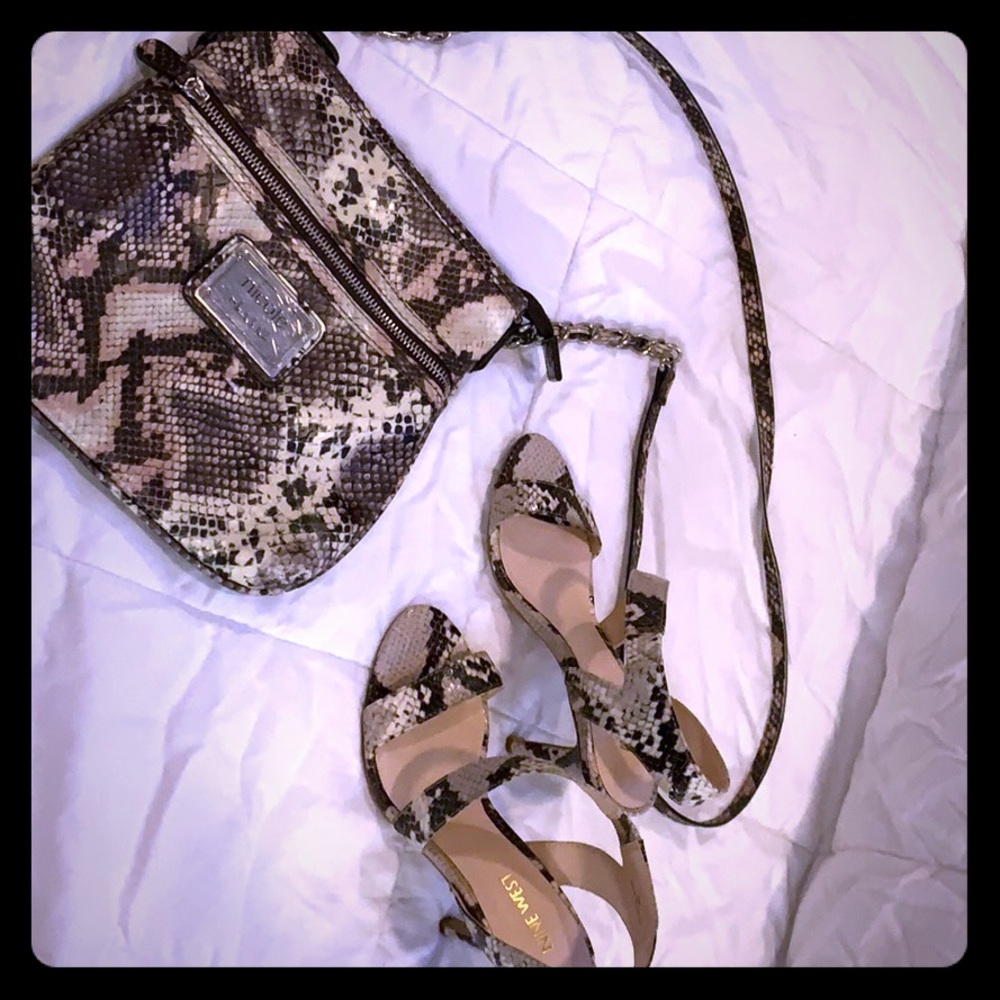 Matching Snake Skin Purse and Shoes!!